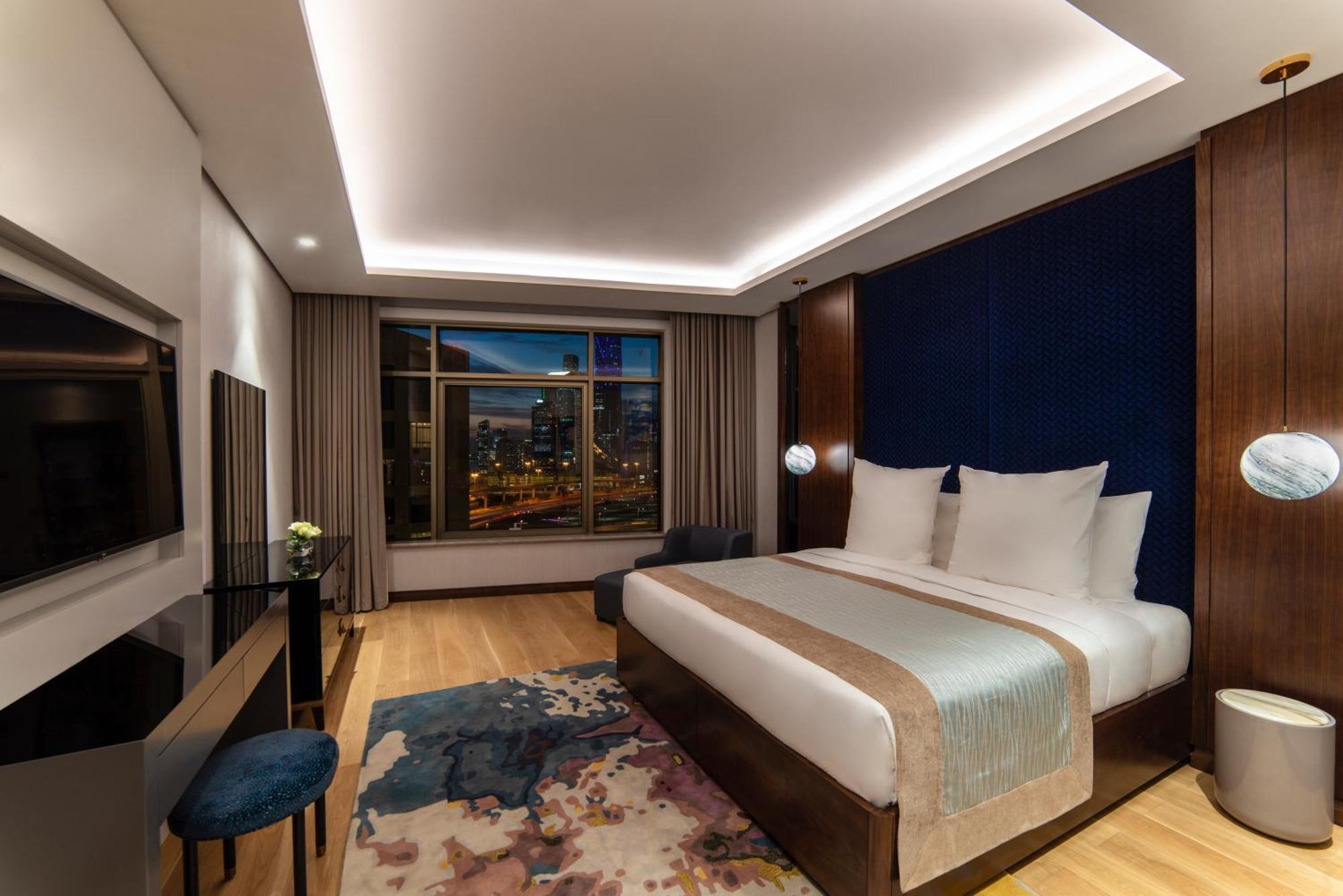 Movenpick Hotel And Residences Rijad Zewnętrze zdjęcie Deluxe Suite