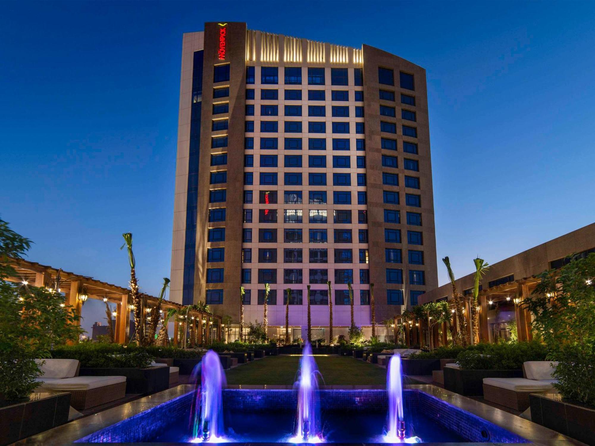 Movenpick Hotel And Residences Rijad Zewnętrze zdjęcie Marriott International Hotel in Islamabad