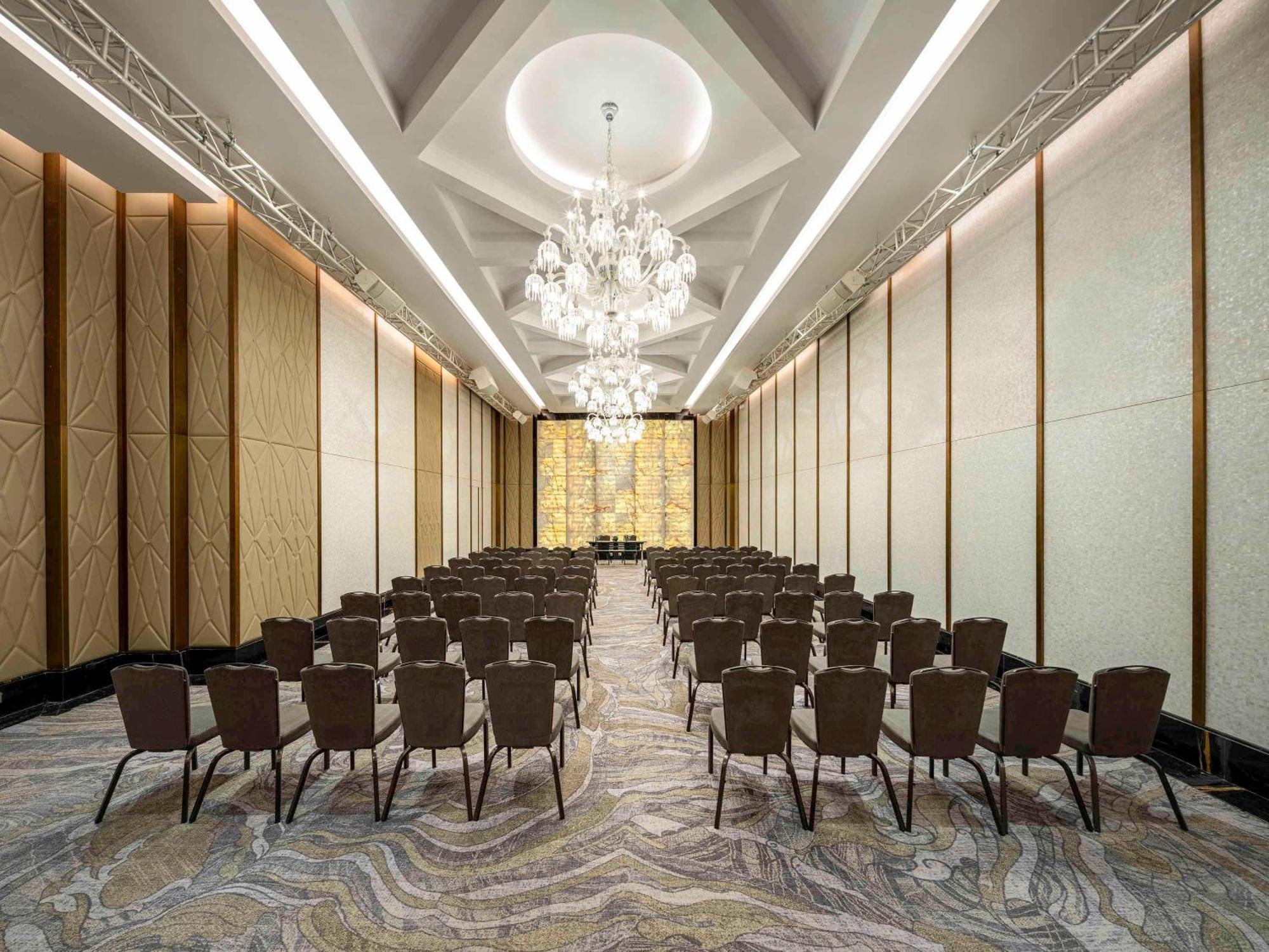 Movenpick Hotel And Residences Rijad Zewnętrze zdjęcie The ballroom