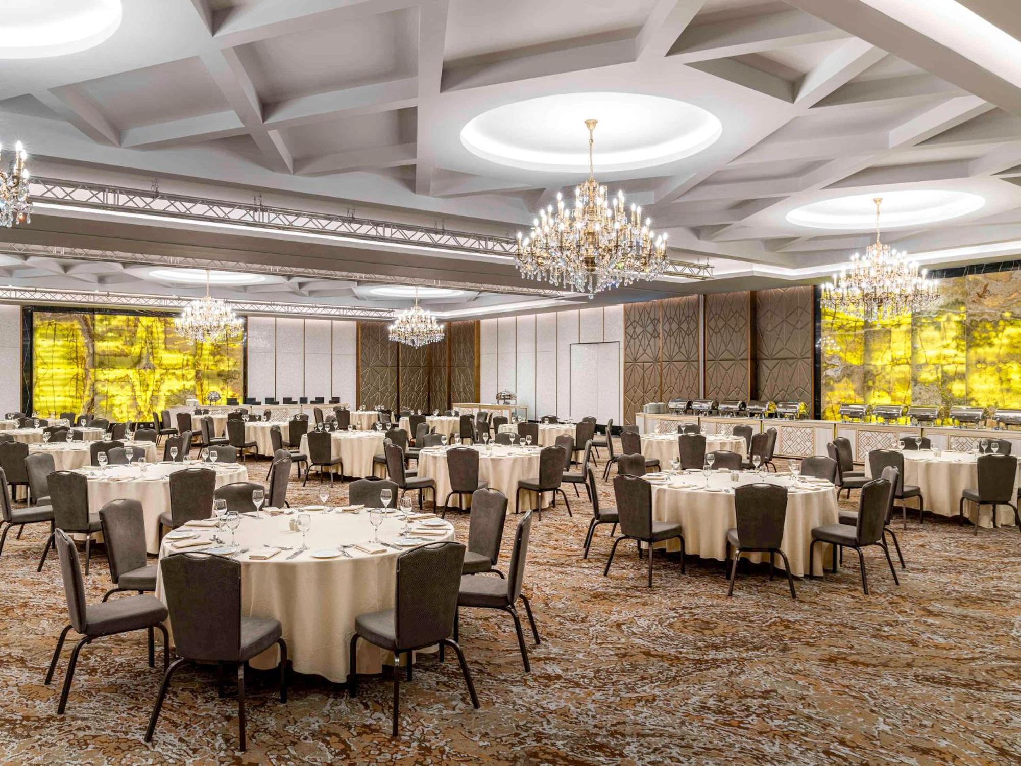 Movenpick Hotel And Residences Rijad Zewnętrze zdjęcie The Grand Ballroom